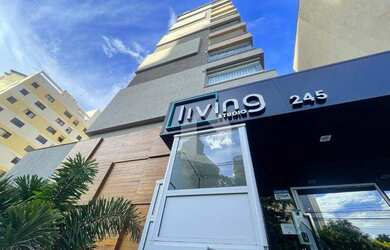 Imagem: O apartamento possui 1 Dormitório, 1 Banheiro, 1 Vaga na garagem