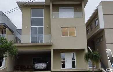 Imagem: A casa possui 3 Dormitórios, 4 Banheiros, 4 Vagas na garagem