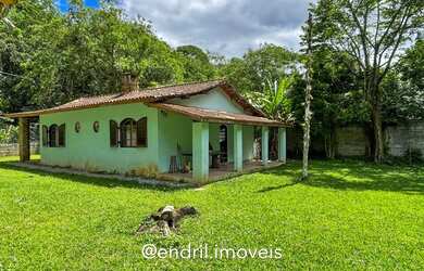 Imagem: A casa possui 2 Dormitórios, 3 Banheiros e 600m² de Área