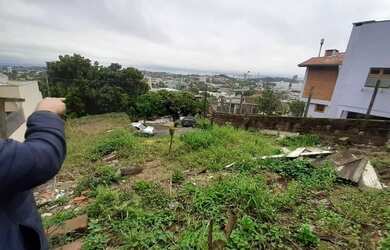 Imagem: O terreno possui 240m² de Área, Imóvel novo e está localizado