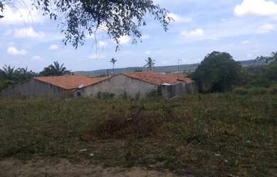 Imagem: O terreno possui 720m² de Área e está localizado em Itapissuma