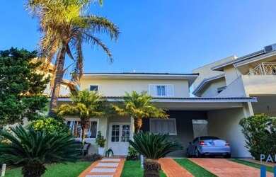 Imagem: A casa em condomínio possui 4 Dormitórios, 5 Banheiros, 4