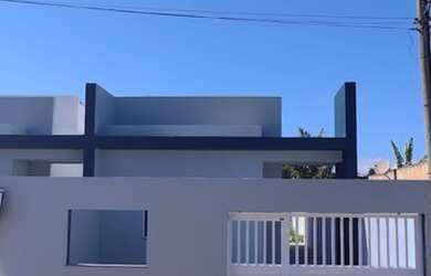 Imagem: A casa possui 2 Dormitórios, 1 Banheiro, 1 Vaga na garagem