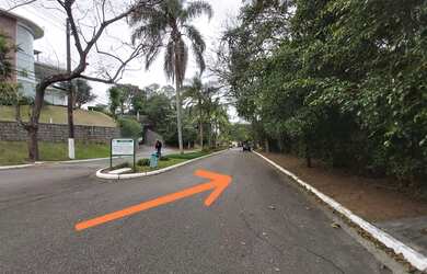 Imagem: O terreno possui 1.171m² de Área e está localizado em Altos