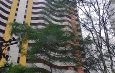 Imagem: O apartamento possui 4 Dormitórios, 5 Banheiros, 2 Vagas na