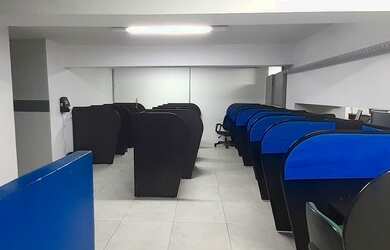 Imagem: O depósito possui 380m² de Área e está localizado em Lourdes