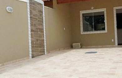 Imagem: A casa possui 2 Dormitórios, 2 Banheiros, 1 Vaga na garagem