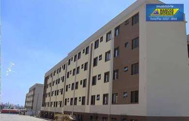 Imagem: O apartamento possui 2 Dormitórios, 1 Banheiro, 1 Vaga na garagem