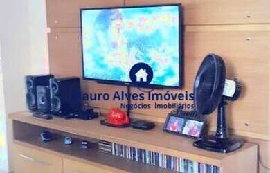 Imagem: O apartamento possui 2 Dormitórios, 1 Banheiro, 1 Vaga na garagem