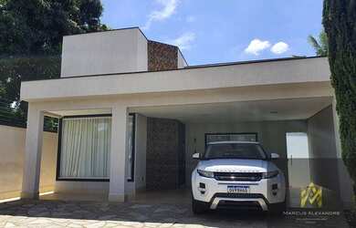 Imagem: A casa em condomínio possui 4 Dormitórios, 1 Banheiro, 4 Vagas