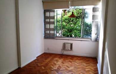 Imagem: A kitnet possui 1 Banheiro, 42m² de Área e está localizado