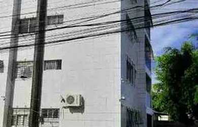 Imagem: A kitnete possui 1 Dormitório, 1 Banheiro, 1 Vaga na garagem