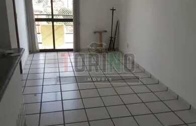 Imagem: A kitnet possui 1 Dormitório, 1 Banheiro, 1 Vaga na garagem