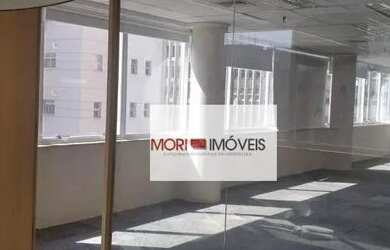 Imagem: O depósito possui 4 Vagas na garagem e 120m² de Área e está