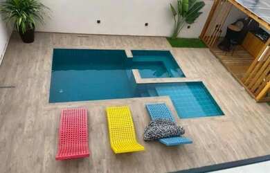 Imagem: A casa em condomínio possui 4 Dormitórios, 4 Banheiros, 4