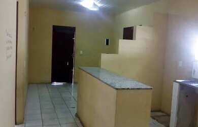 Imagem: A casa possui 2 Dormitórios, 2 Banheiros, 3 Vagas na garagem