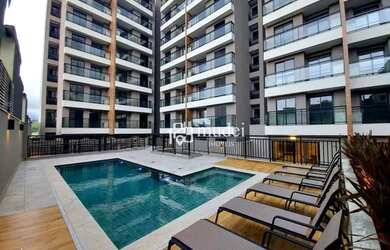 Imagem: O apartamento possui 1 Dormitório, 2 Banheiros, 1 Vaga na garagem