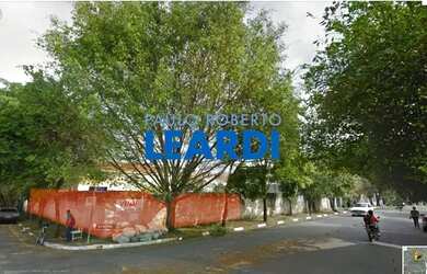 Imagem: O terreno possui 325m² de Área e está localizado em Campo