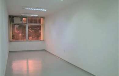 Imagem: O depósito possui 33m² de Área e está localizado em Bairro