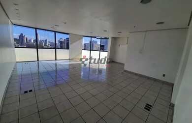 Imagem: O depósito possui 2 Vagas na garagem, 68m² de Área, Imóvel