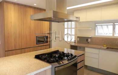 Imagem 11: Casa de condomínio moderna, aconchegante, cheia de charme e elegância....