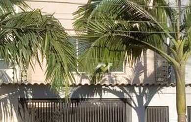 Imagem: A casa possui 3 Dormitórios, 3 Banheiros, 3 Vagas na garagem