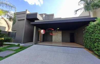 Imagem: A casa em condomínio possui 3 Dormitórios, 4 Banheiros, 2