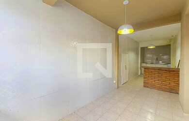 Imagem: Casa para Aluguel - Fonseca, 2 Quartos, 500 m2