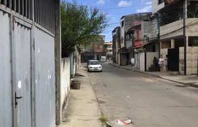 Imagem 5: Vende -se esse terreno. 