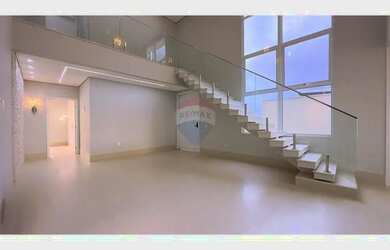 Imagem: A casa em condomínio possui 2 Dormitórios, 3 Banheiros, 200m²