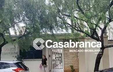 Imagem: O apartamento possui 2 Dormitórios, 2 Banheiros, 2 Vagas na