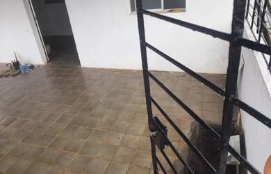 Imagem: A casa possui 2 Dormitórios, 2 Banheiros e 80m² de Área e