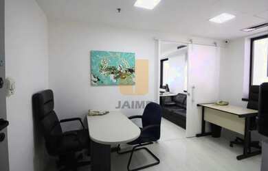 Imagem: O depósito possui 1 Vaga na garagem, 35m² de Área e está