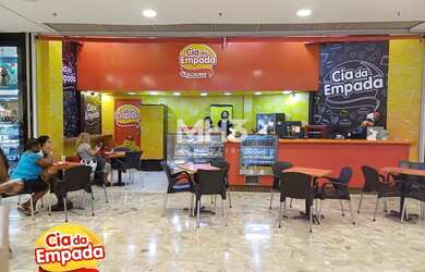 Imagem: O depósito possui 5 Vagas na garagem, 30m² de Área e Imóvel