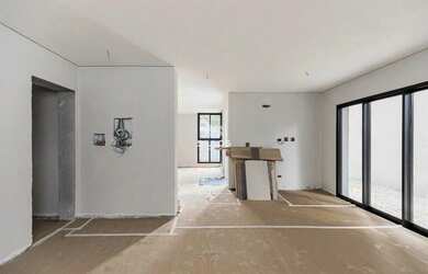 Imagem 2: Sobrado triplex à venda com 3 quartos no Boa Vista em Curitiba