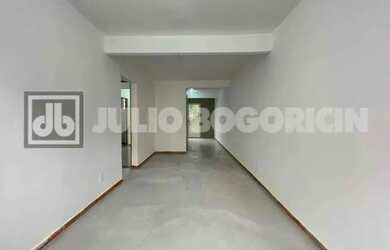 Imagem 2: MÉIER - RUA AQUIDABÃ - CASA DE VILA LINEAR EM ESTADO DE PRIMEIRA LOCAÇÃO...