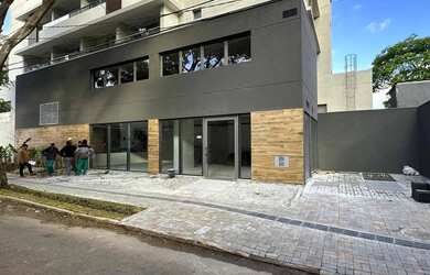 Imagem: O depósito possui 1 Vaga na garagem e 88m² de Área e está