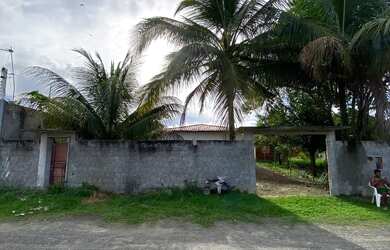 Imagem: A casa em condomínio possui 4 Dormitórios, 3 Banheiros e