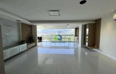 Imagem: O apartamento na cobertura possui 4 Dormitórios, 5 Banheiros