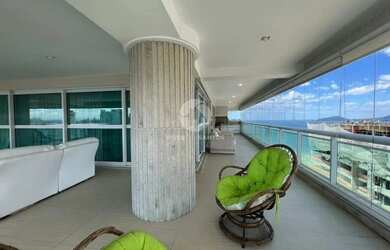 Imagem: O apartamento possui 4 Dormitórios, 5 Banheiros, 4 Vagas na