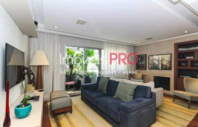 Imagem: O apartamento possui 4 Dormitórios, 4 Banheiros, 3 Vagas na