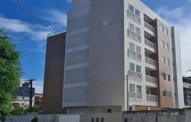 Imagem: O apartamento possui 1 Dormitório, 1 Banheiro, 1 Vaga na garagem