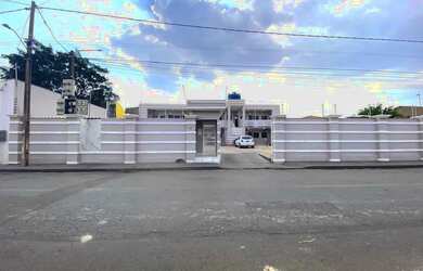 Imagem: A kitnet possui 1 Dormitório, 1 Banheiro, 1 Vaga na garagem