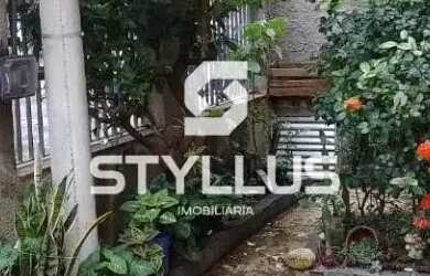 Imagem: A casa possui 4 Dormitórios, 5 Banheiros, 5 Vagas na garagem