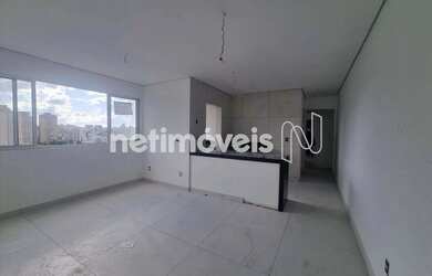 Imagem: O apartamento possui 2 Dormitórios, 1 Banheiro, 2 Vagas na