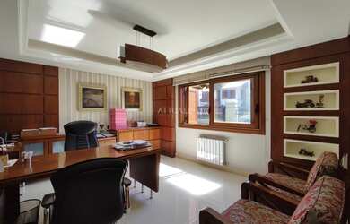 Imagem 14: Casa Cinamomos. Varanda, 523m² de Área, 4 Vagas na garageme4 Dormitórios