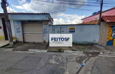 Imagem: A casa possui 2 Dormitórios, 1 Banheiro, 250m² de Área e