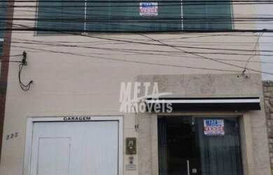 Imagem: A casa possui 2 Dormitórios, 3 Banheiros, 1 Vaga na garagem