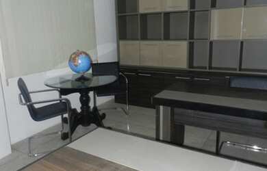 Imagem 9: Loja Comercial. 330m² de Áreae4 Vagas na garagem