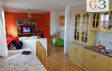 Imagem: A casa possui 4 Dormitórios, 3 Banheiros, 4 Vagas na garagem